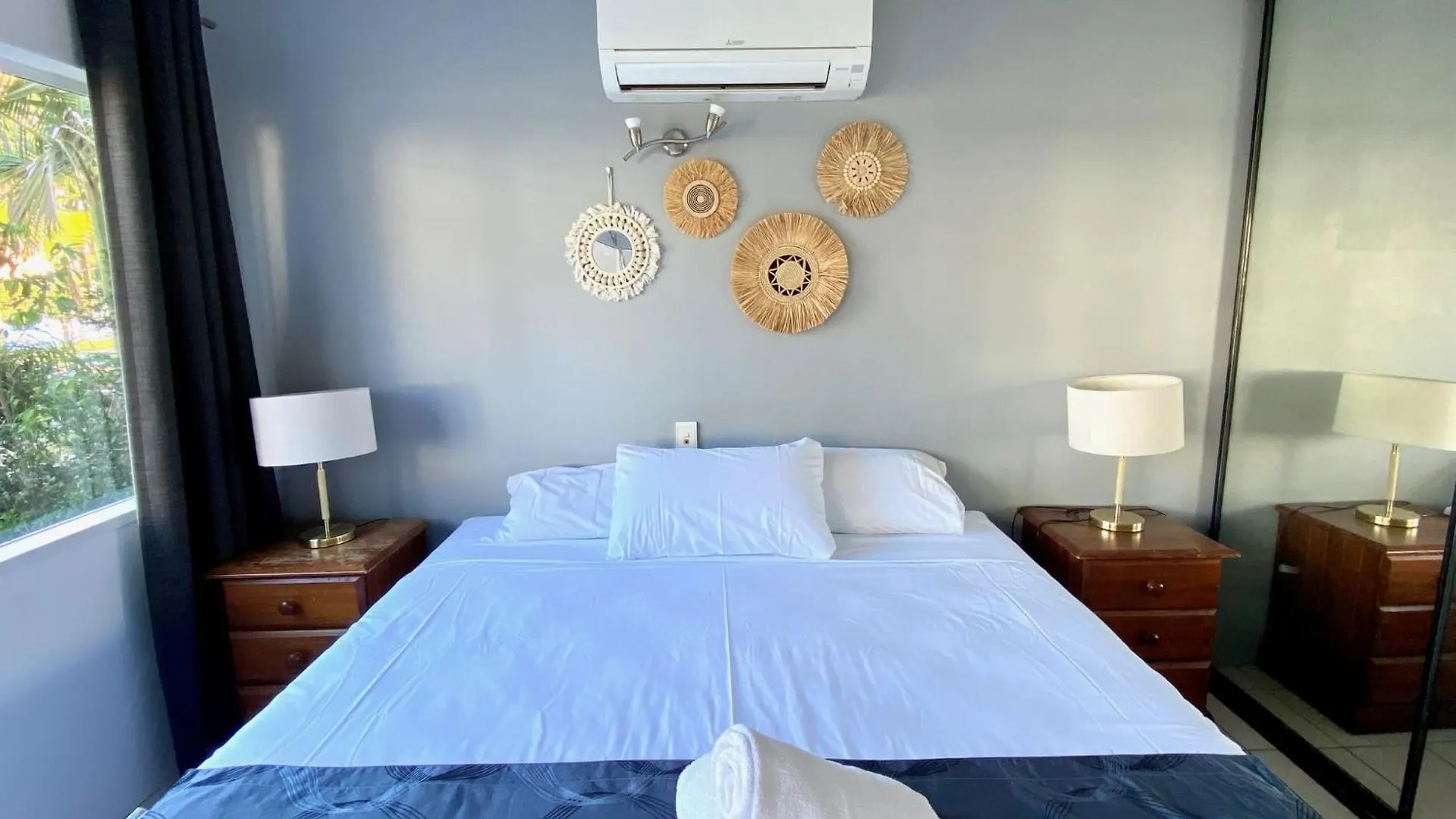 Reef Gateway Apartments Кэрнс