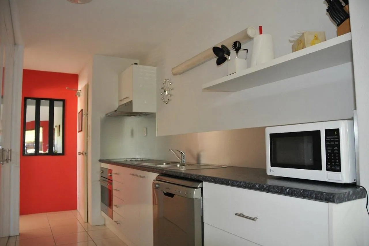 Reef Gateway Apartments Кэрнс Апарт-отель